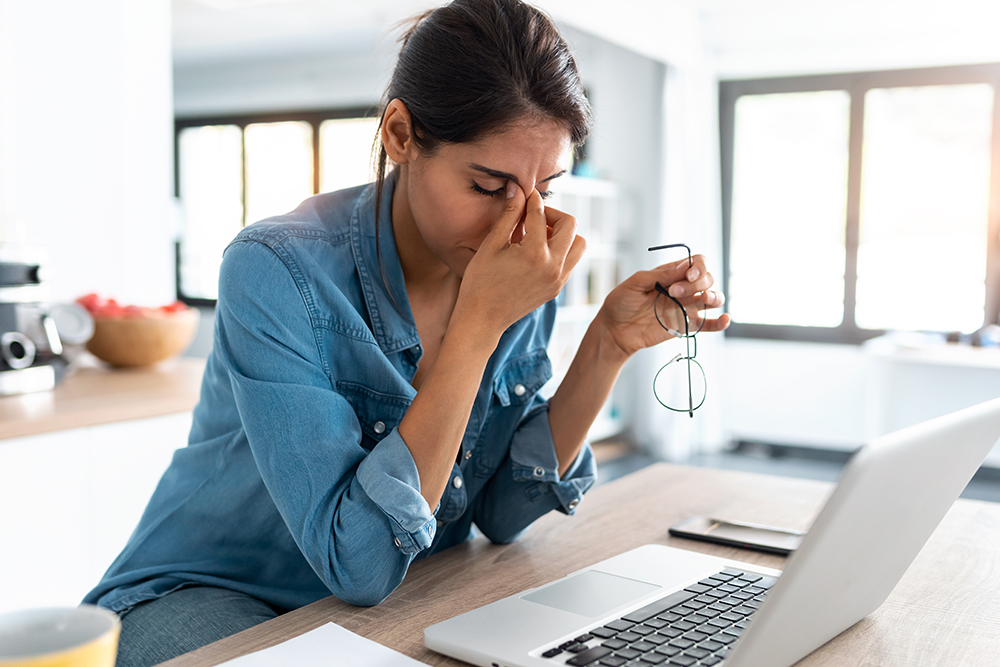 Lady-with-fatigue Dr Gayetri & Associates functional medicine, a holistic and science-based approach to health